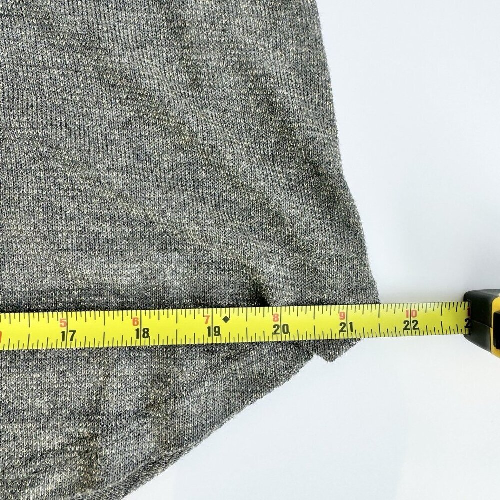 H.I.P. Top Women's Size Large Sleeveless Grey & Gold Metallic Top - Picture 10 of 13